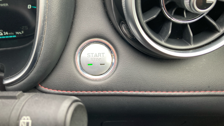 MG Hs 1.5 T-GDI PHEV Excite 5dr Auto Hatchback